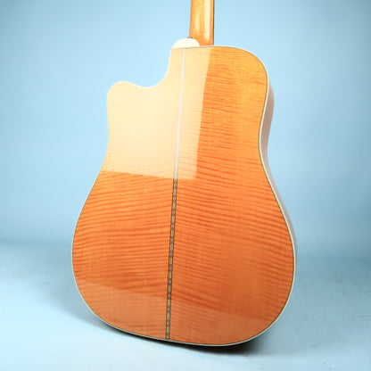Guitarra acústica-eléctrica Takamine EF-350MC de abeto y arce de 1997