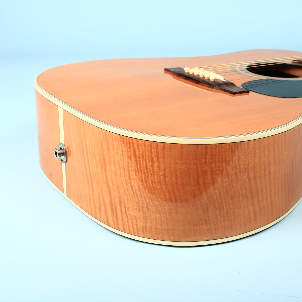 Guitarra acústica-eléctrica Takamine EF-350MC de abeto y arce de 1997