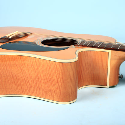 Guitarra acústica-eléctrica Takamine EF-350MC de abeto y arce de 1997
