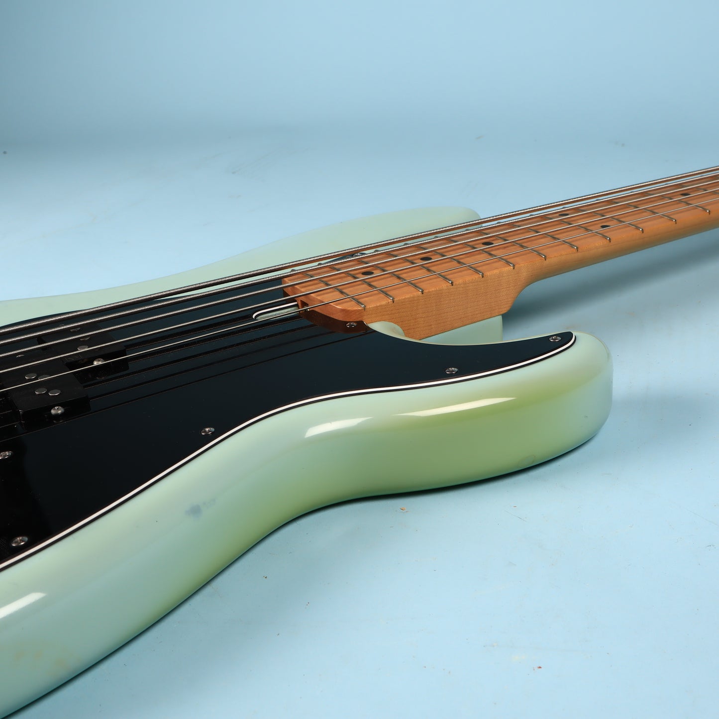 Nordstrand Audio Nordy 5 String Bass Guitar - Blue