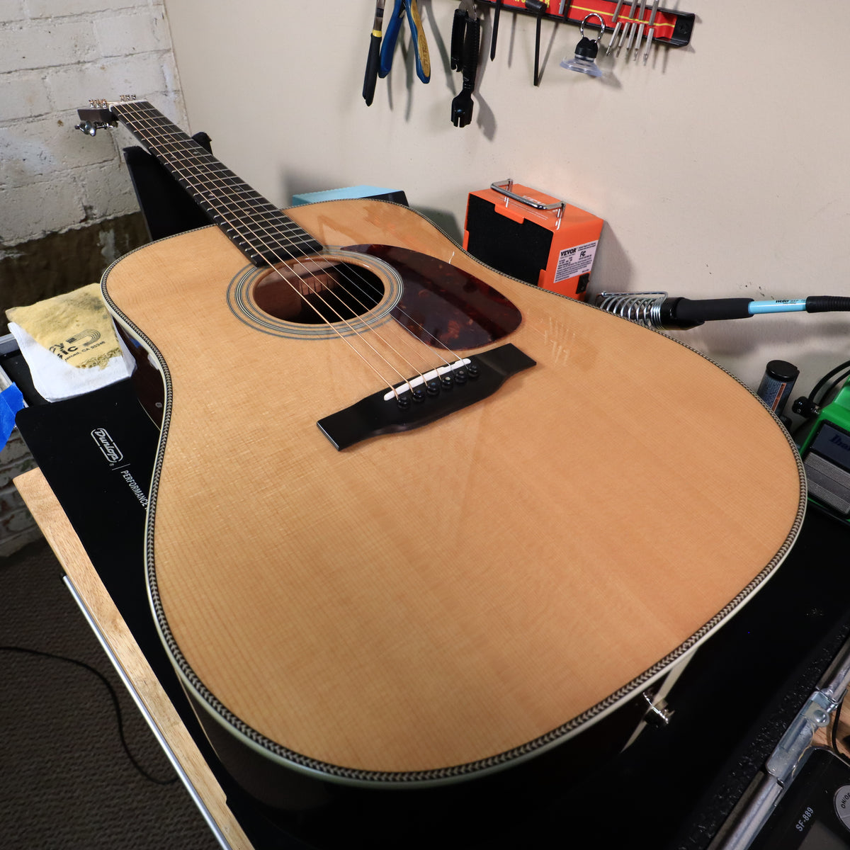 Eastman E20D-TC、サーモキュアード・アディロンダック・スプルース＆ローズウッド・ドレッドノート