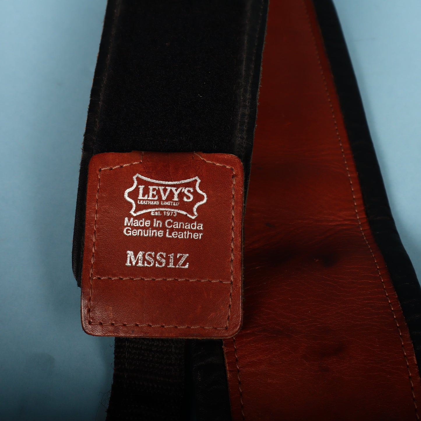 Levy's MSS1Z Leather Bass Guitar Padded Strap