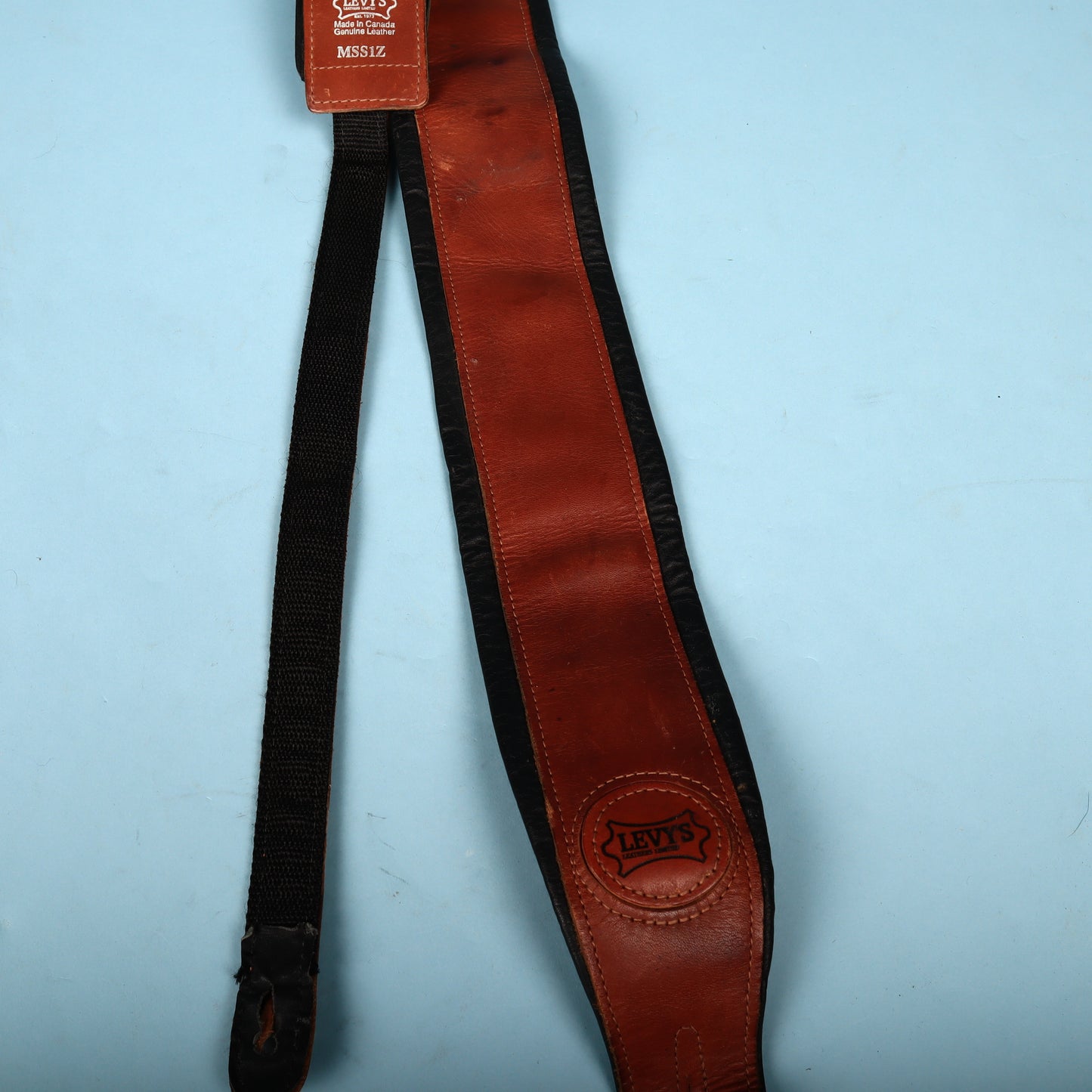 Levy's MSS1Z Leather Bass Guitar Padded Strap
