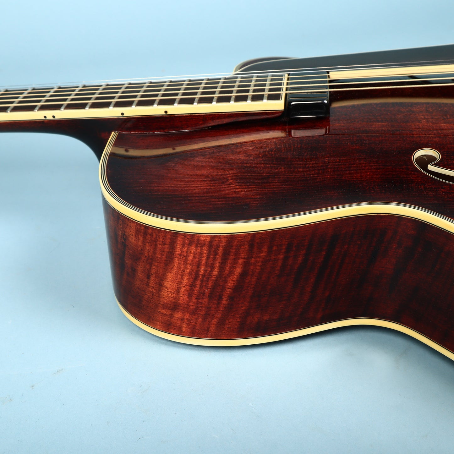 2005 Eastman AR805CE Classic Archtop Guitar
