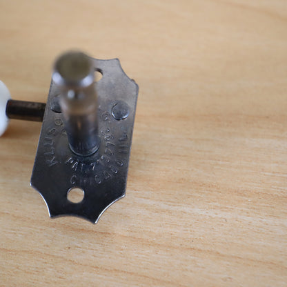 (1) Vintage Kluson Vintage Tuner Bass Side Chicago Pat #
