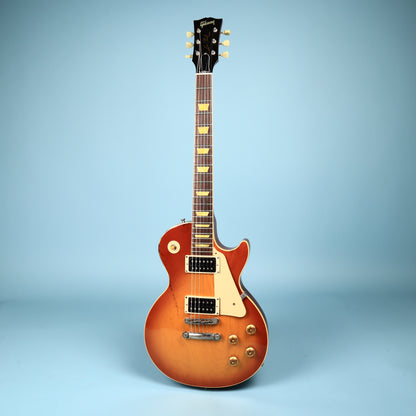 2004 Gibson Les Paul Classic Electric Guitar Honey Burst