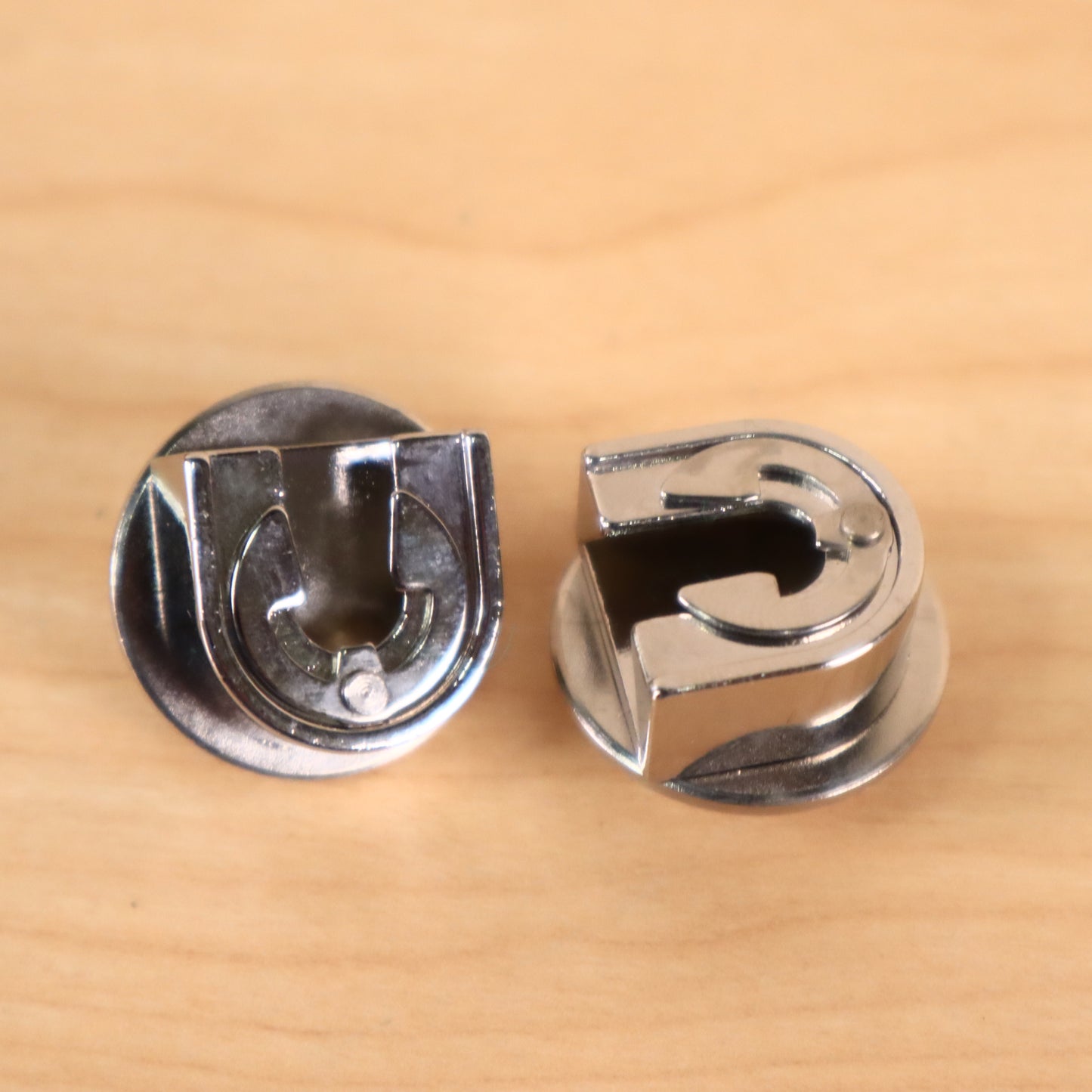 Epiphone Les Paul Custom Guitar Locking Strap Buttons Pair of Two Silver