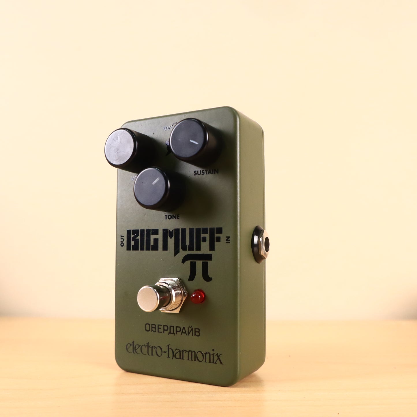 Electro-Harmonix EHX Nano Green Russian Big Muff Pi Fuzz Pedal