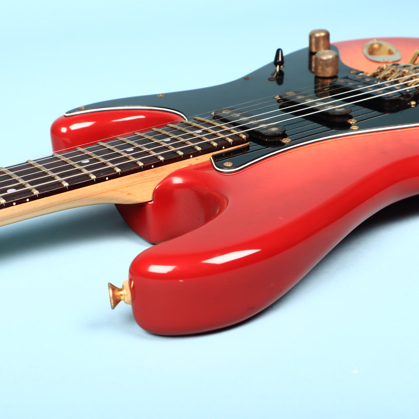 Fender Stratocaster Str-75r Electric Guitar Made in Japan Gold Floyd