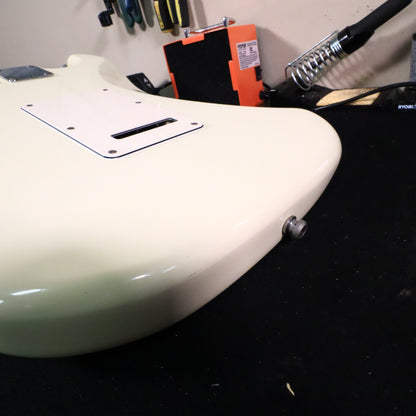 1989 Fender Stratocaster USA American White Electric Guitar