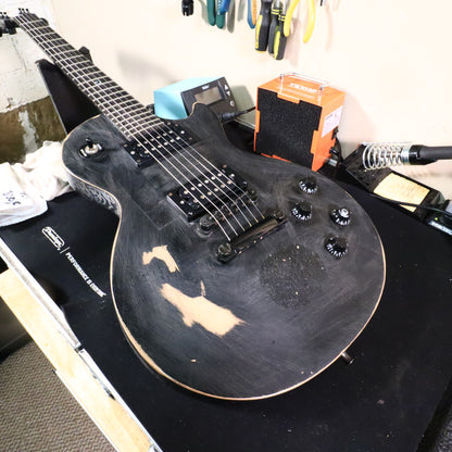 Gibson Les Paul Gothic Satin Black 2000 Electric Guitar