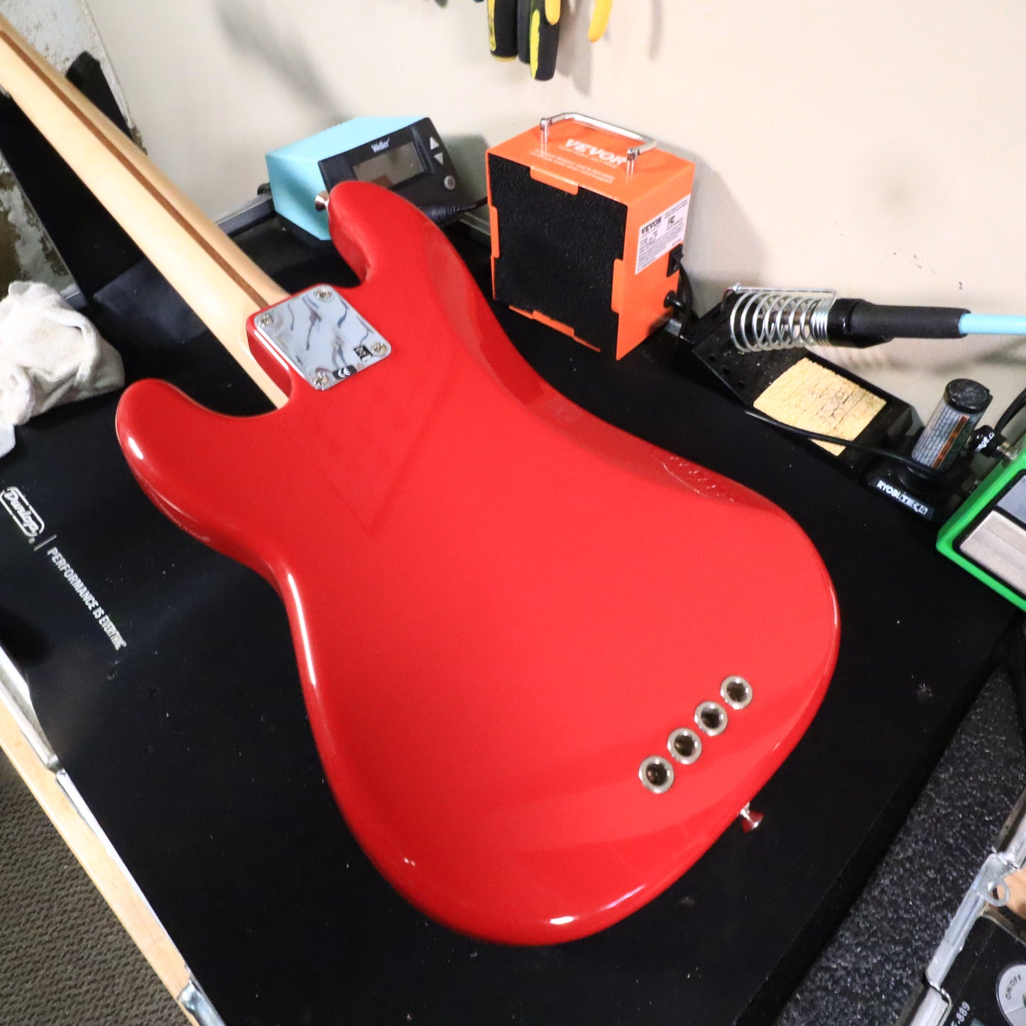 2006 Fender Bass Jr. Ferrari Red Short Scale MIM RARE Bass Guitar