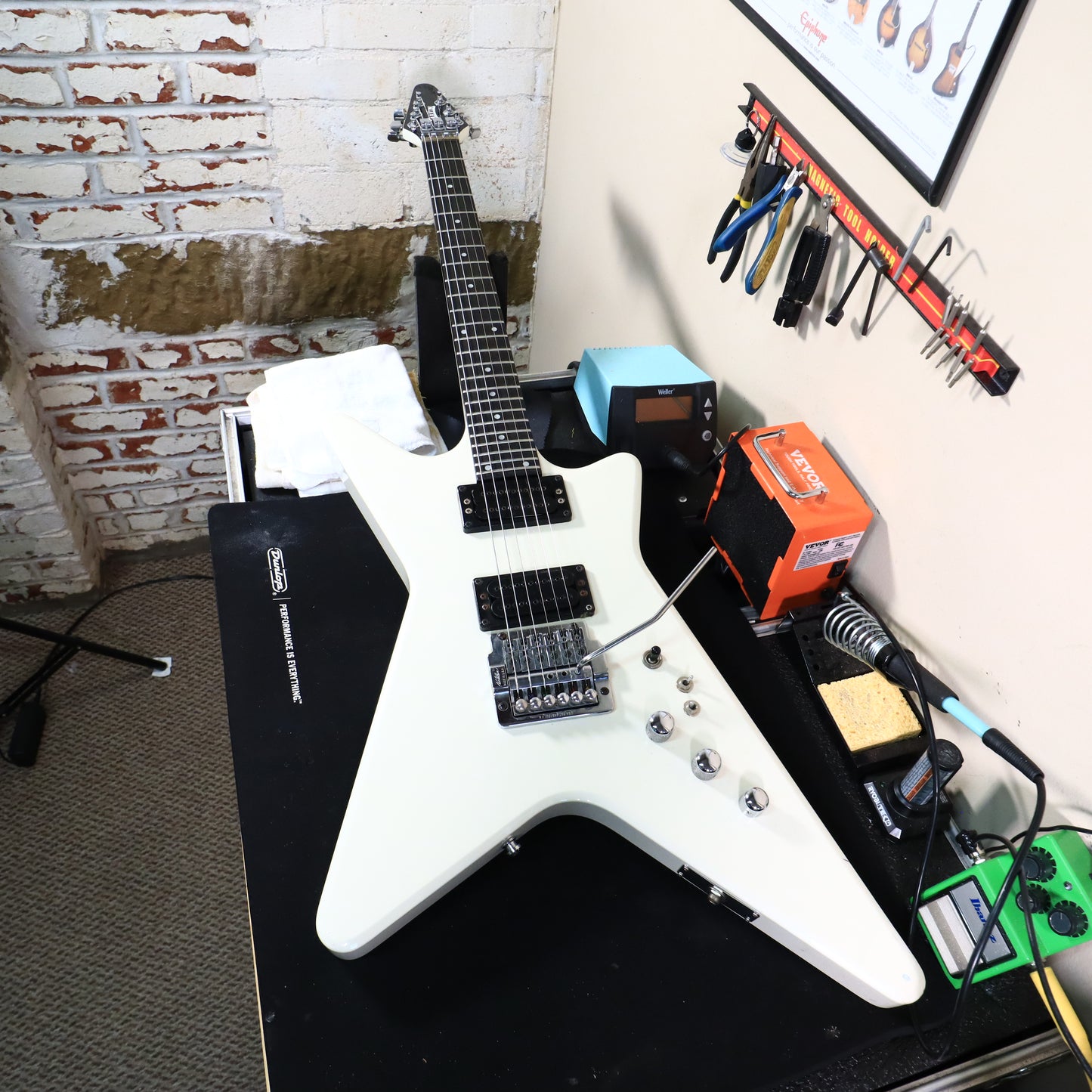 Vintage 1980's Carvin V220 Electric Guitar