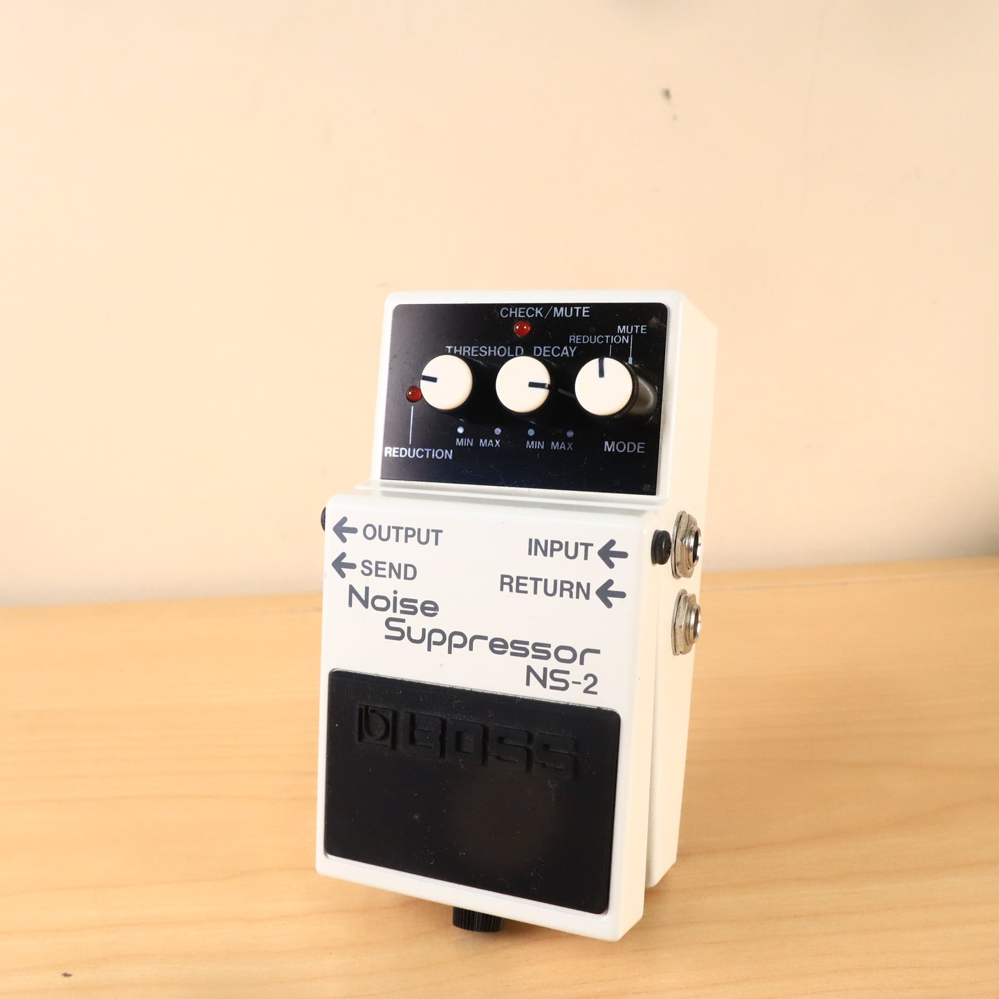 Boss NS-2 Noise Suppressor Guitar Effect Pedal Test Completed