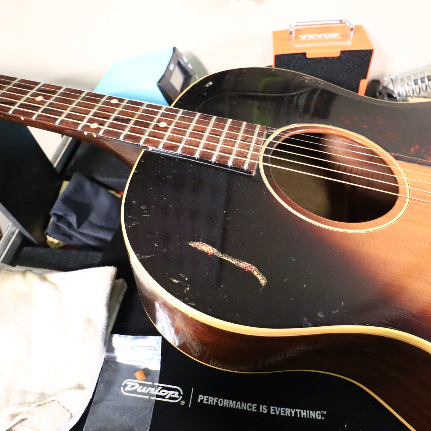 1963 Gibson LG-1 Acoustic Vintage Guitar