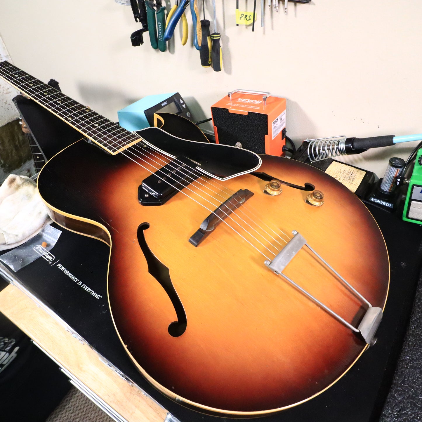 Gibson ES-225T Sunburst 1957 Vintage Electric Guitar