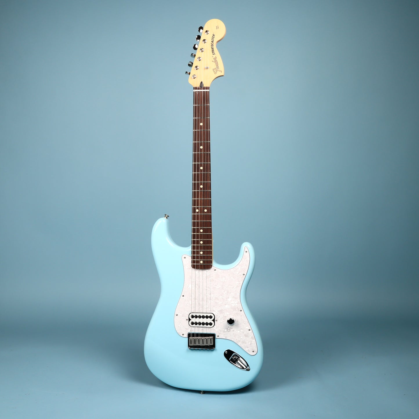 2023 Fender Limited Edition Tom DeLonge Strat Guitar Daphne Blue