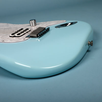 2023 Fender Limited Edition Tom DeLonge Strat Guitar Daphne Blue