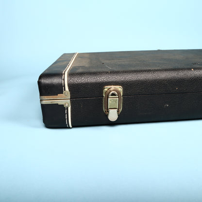 Original Vintage Kramer Hard Case Made In Canada