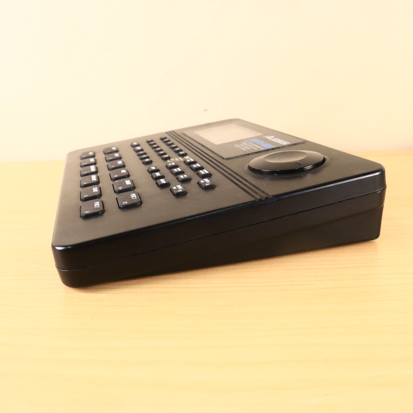 Alesis SR-16 16-Bit Stereo Drum Machine