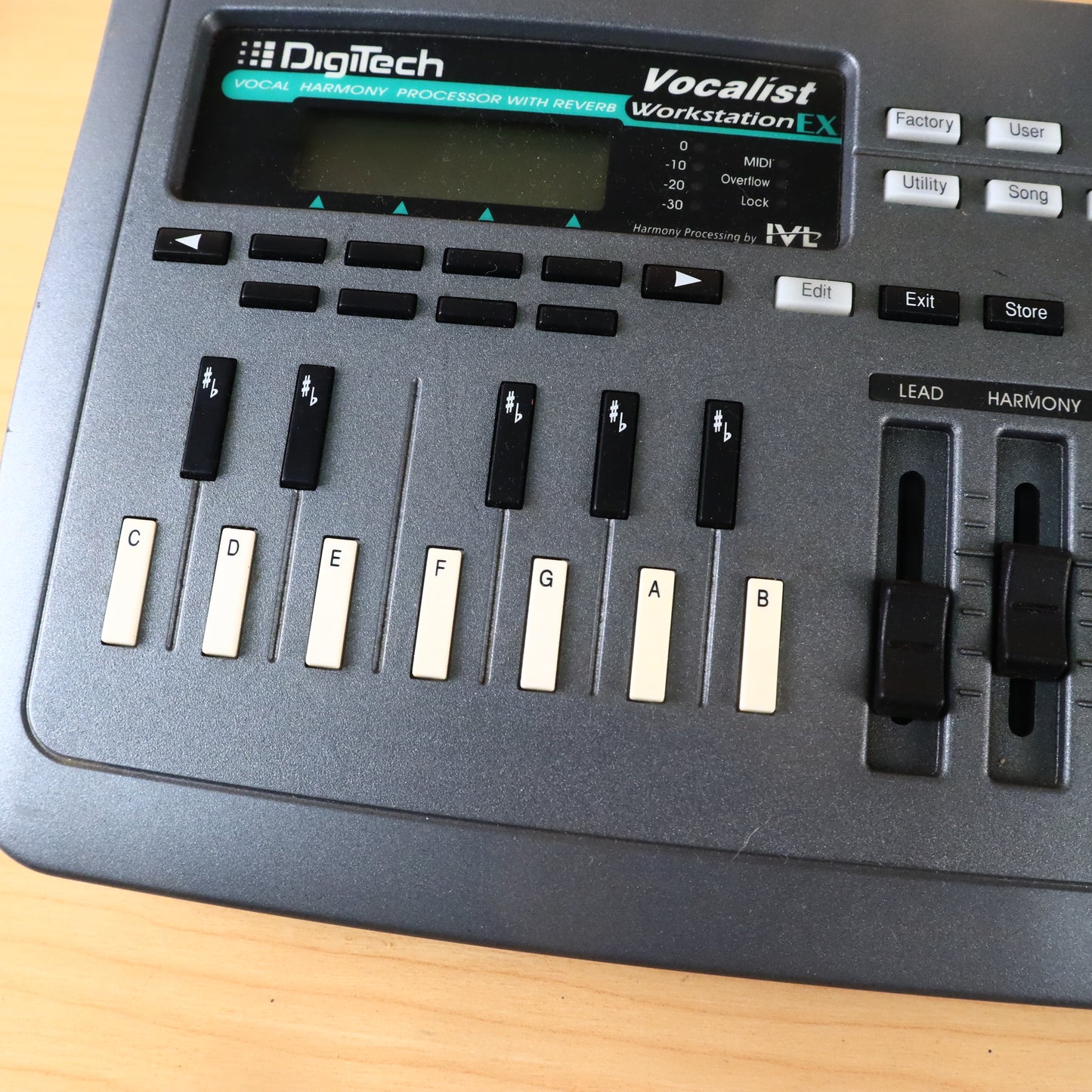 DigiTech Vocalist Workstation EX Harmony Processor