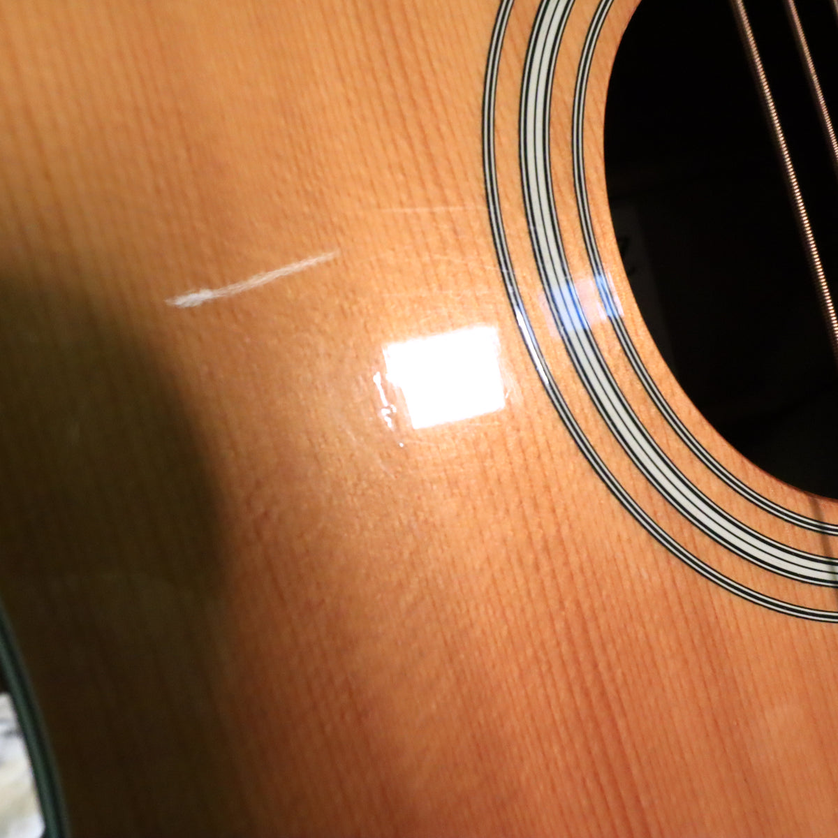 Guitarra acústica vintage Alvarez 5220 de los 90