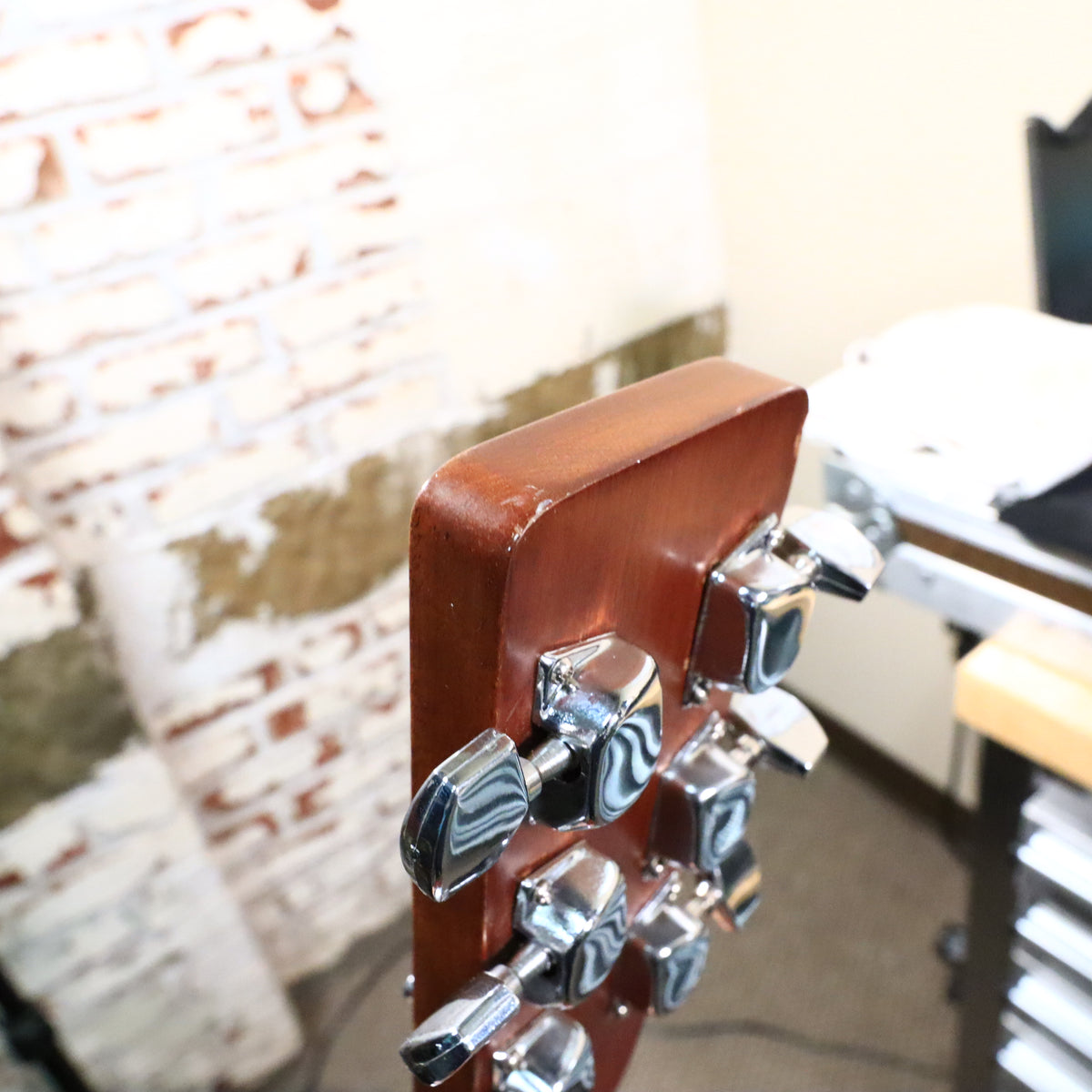 Guitarra acústica vintage Alvarez 5220 de los 90