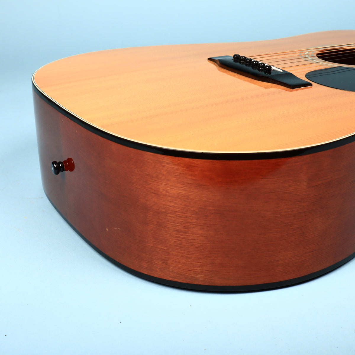 Guitarra acústica vintage Alvarez 5220 de los 90