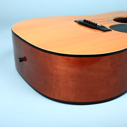 Guitarra acústica vintage Alvarez 5220 de los 90