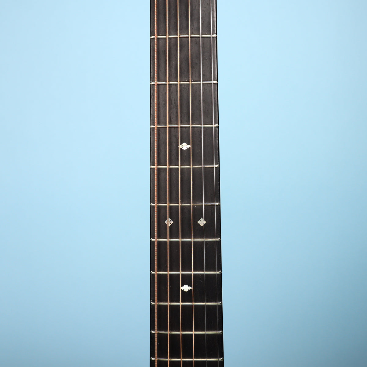 Eastman E20D-TC、サーモキュアード・アディロンダック・スプルース＆ローズウッド・ドレッドノート