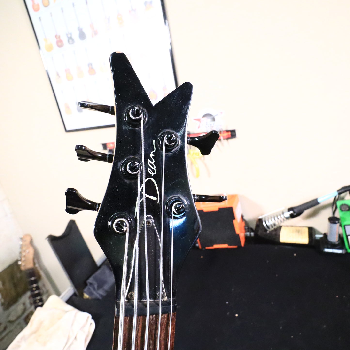 Dean Edge Q5 Quilt 5-string Electric Bass Guitar MIK