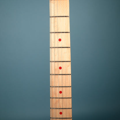 Squier by Fender Limited Edition Hello Kitty Stratocaster Pink