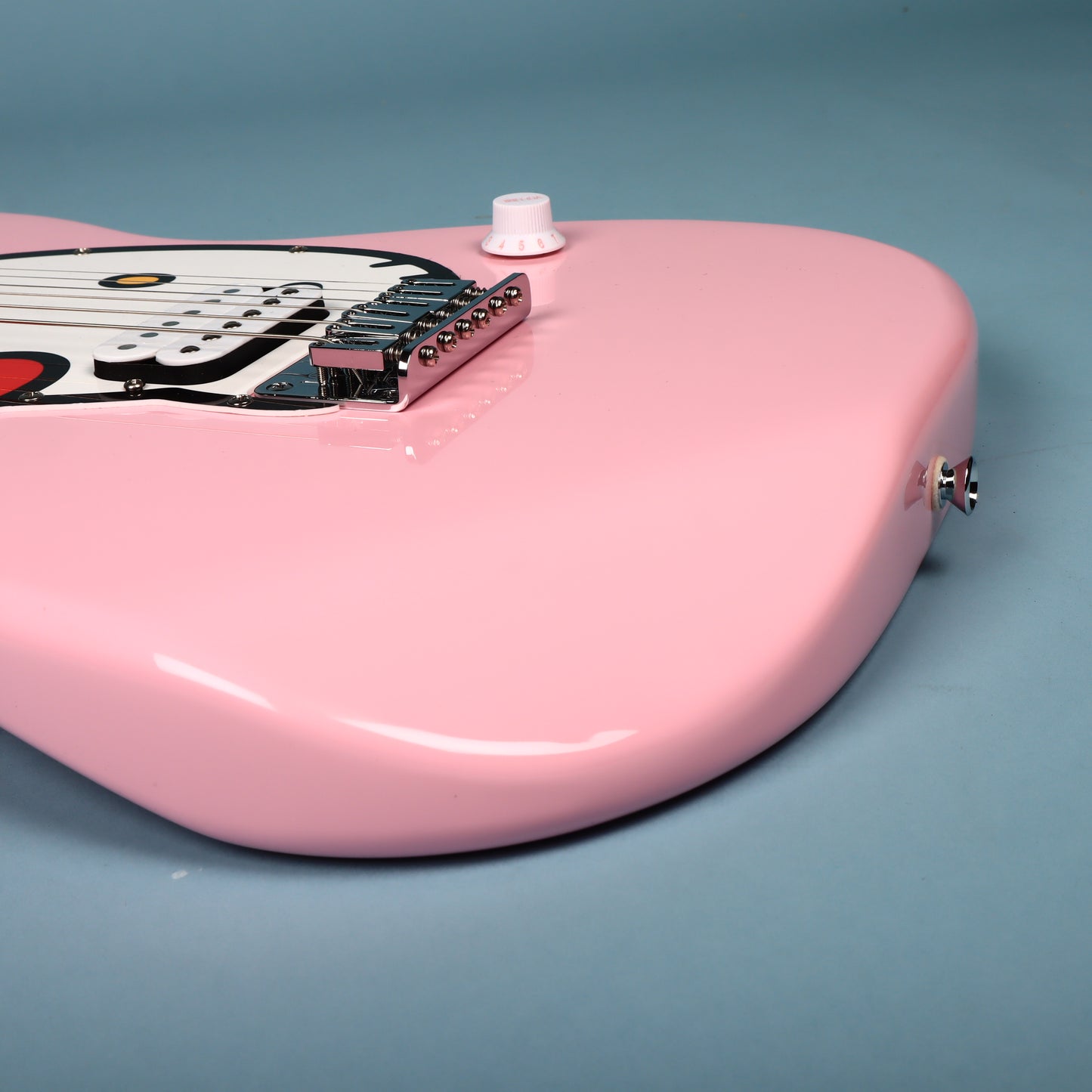 Squier by Fender Limited Edition Hello Kitty Stratocaster Pink