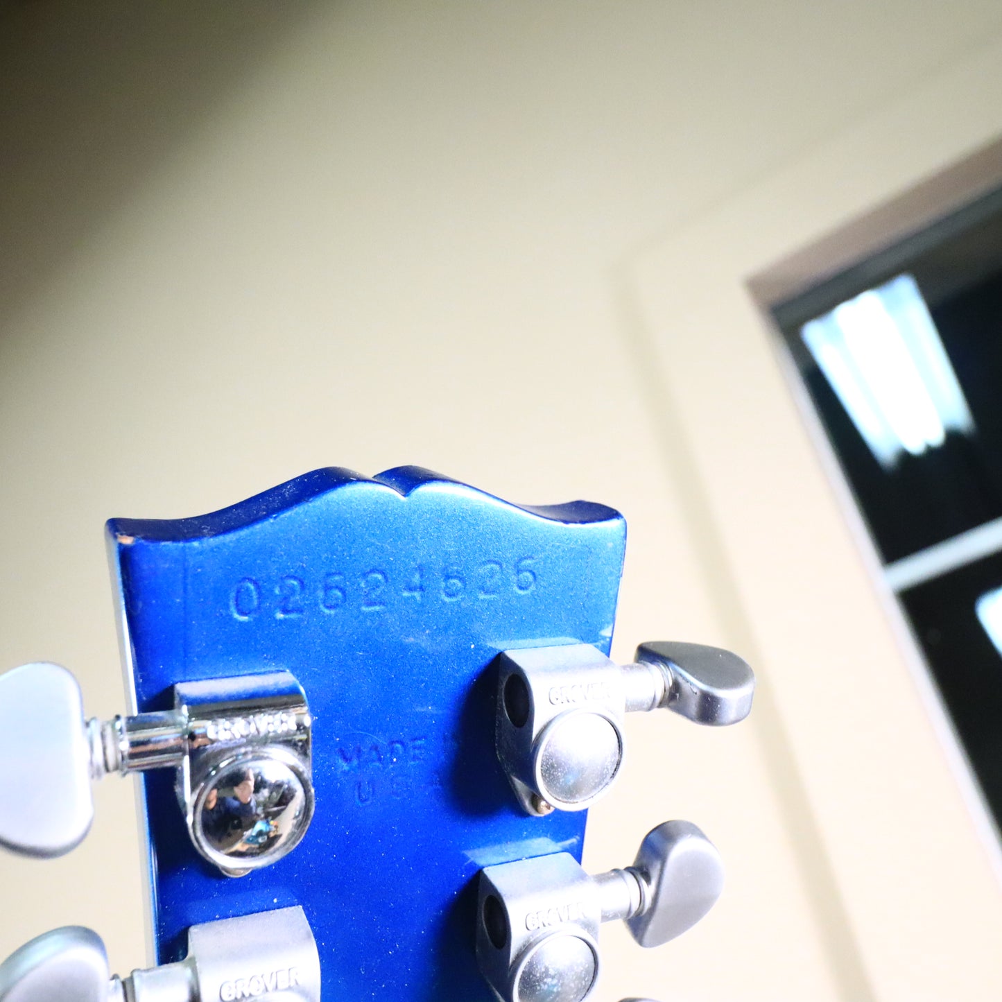 2004 Studio Limited Platinum Sapphire Blue Electric Guitar *Headstock Repair*