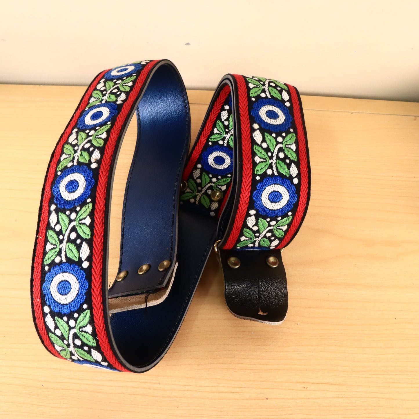 Vintage 1960s Dublin, Ca Lee's Music Guitar Strap Woven Hippie Fabric Strap
