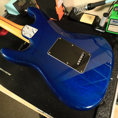 Fender American Ultra Stratocaster HSS w/Ebony Fretboard Denim Burst Blue