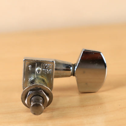 (1) Taylor 1:18 String Guitar Tuner