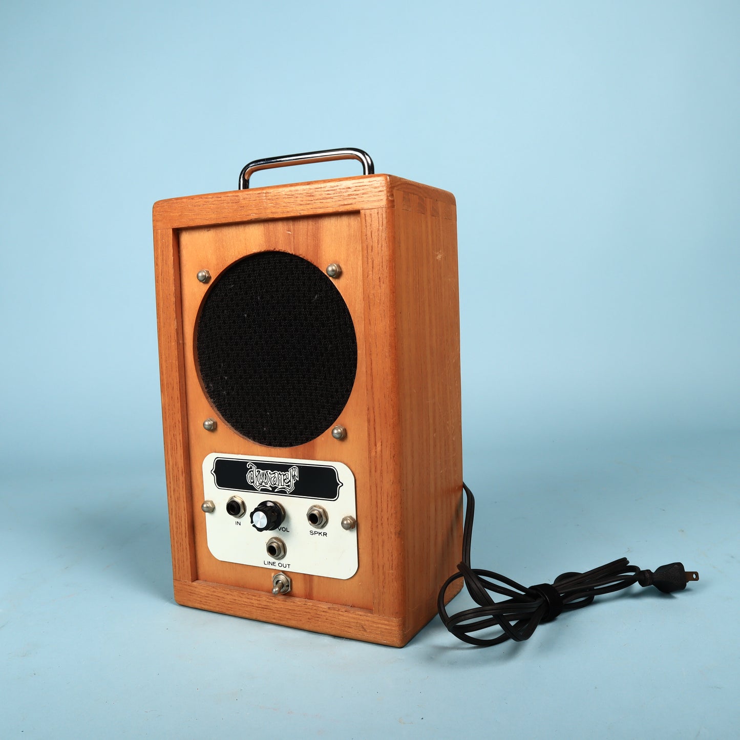 1974 Dwarf Portable Guitar Amp Vintage Solid Oak AC & Battery Powered Amplifier