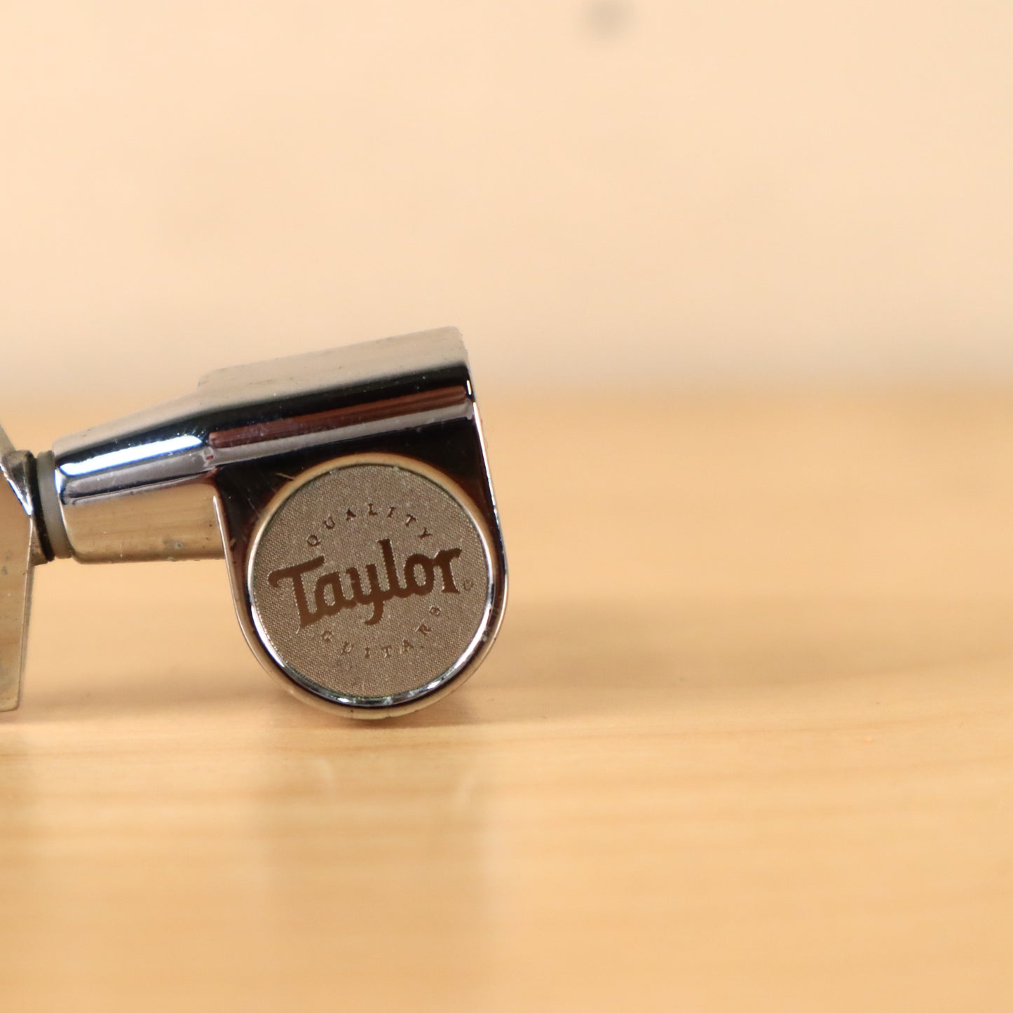 (1) Taylor 1:18 String Guitar Tuner