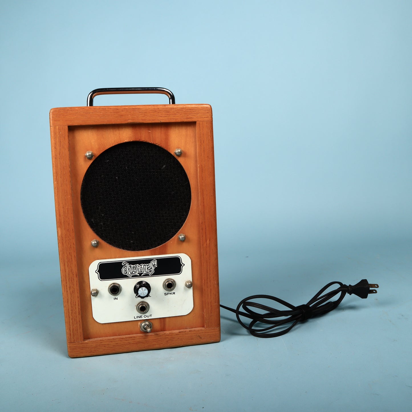 1974 Dwarf Portable Guitar Amp Vintage Solid Oak AC & Battery Powered Amplifier