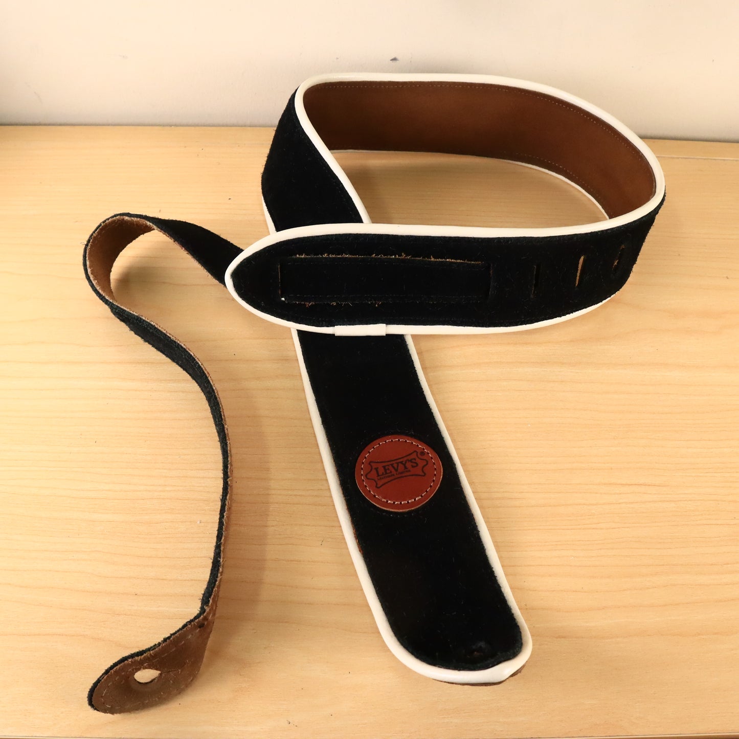 Levy's MSS3CP Suede Leather Guitar Strap Black
