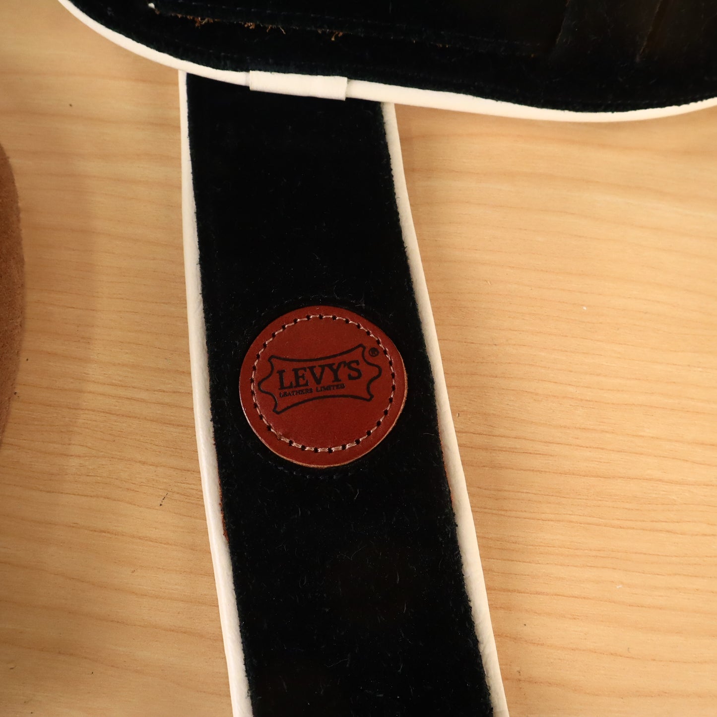 Levy's MSS3CP Suede Leather Guitar Strap Black