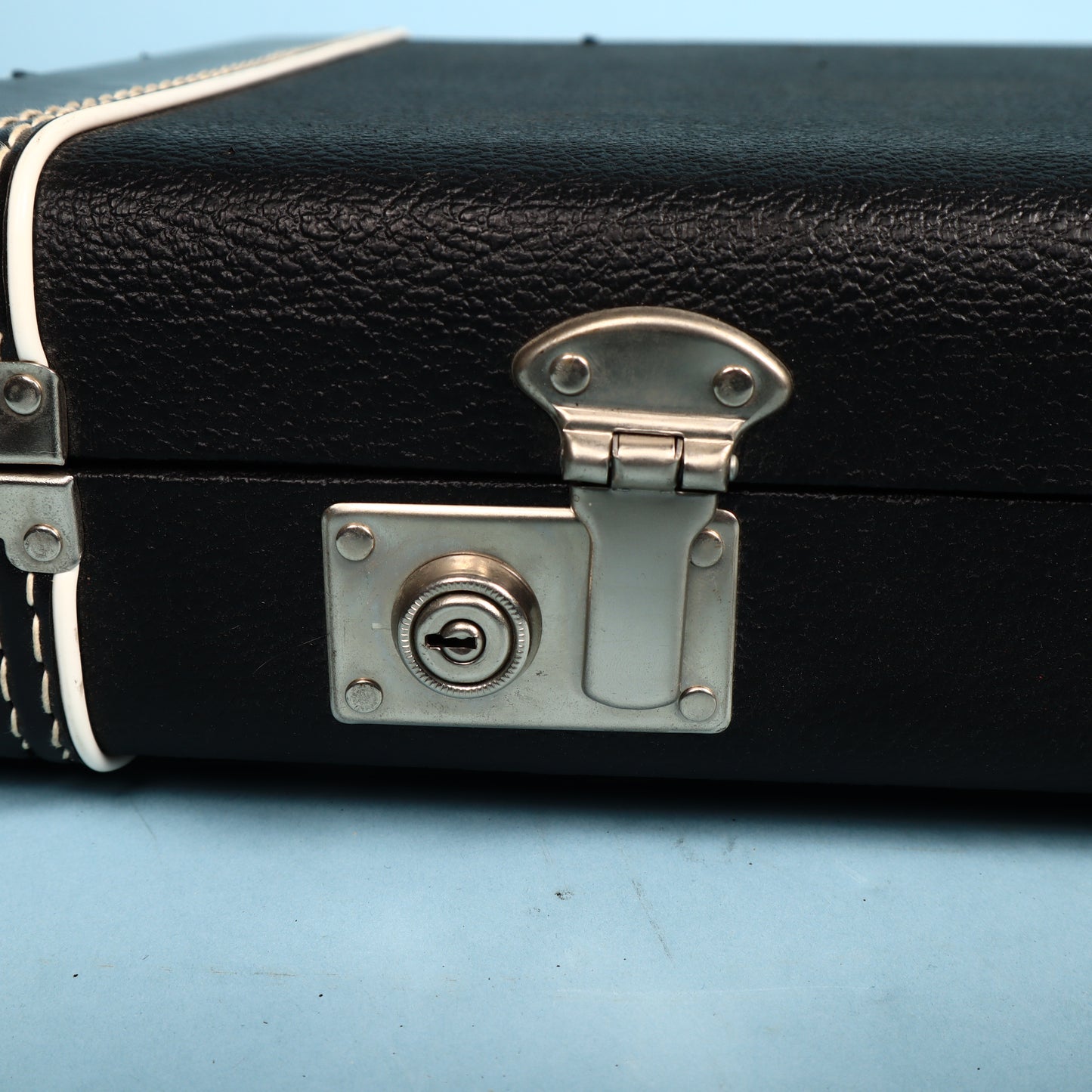 1980s Rickenbacker 620 Hardshell Case Blue Interior