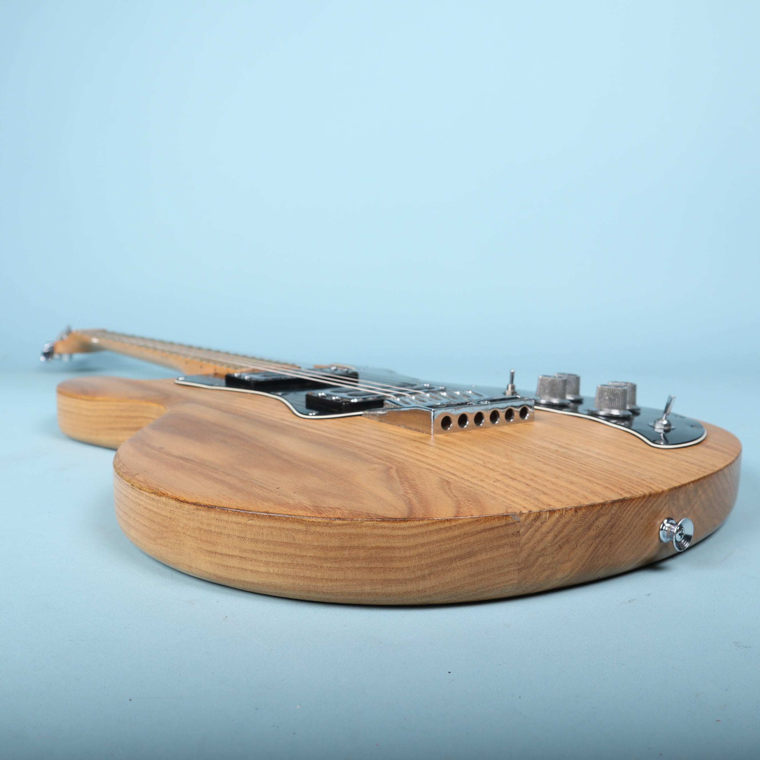 1980's Peavey T-60 Electric Satin Natural Guitar – GuitarFinds