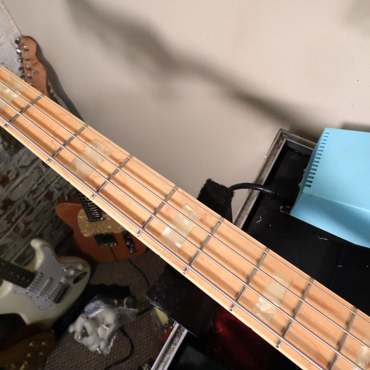 Fender Made in Japan Limited International Color Jazz Bass Maui Blue