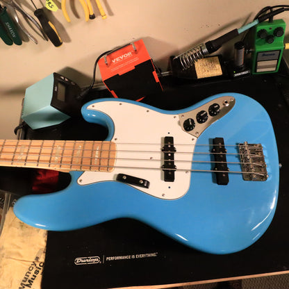 Fender Made in Japan Limited International Color Jazz Bass Maui Blue