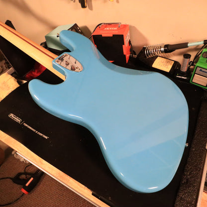 Fender Made in Japan Limited International Color Jazz Bass Maui Blue