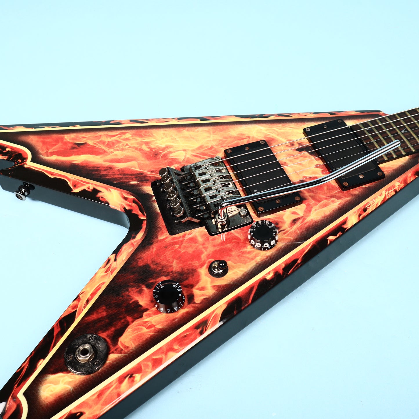 2007 Dean Dimebag Razorback V255 Explosion Guitar