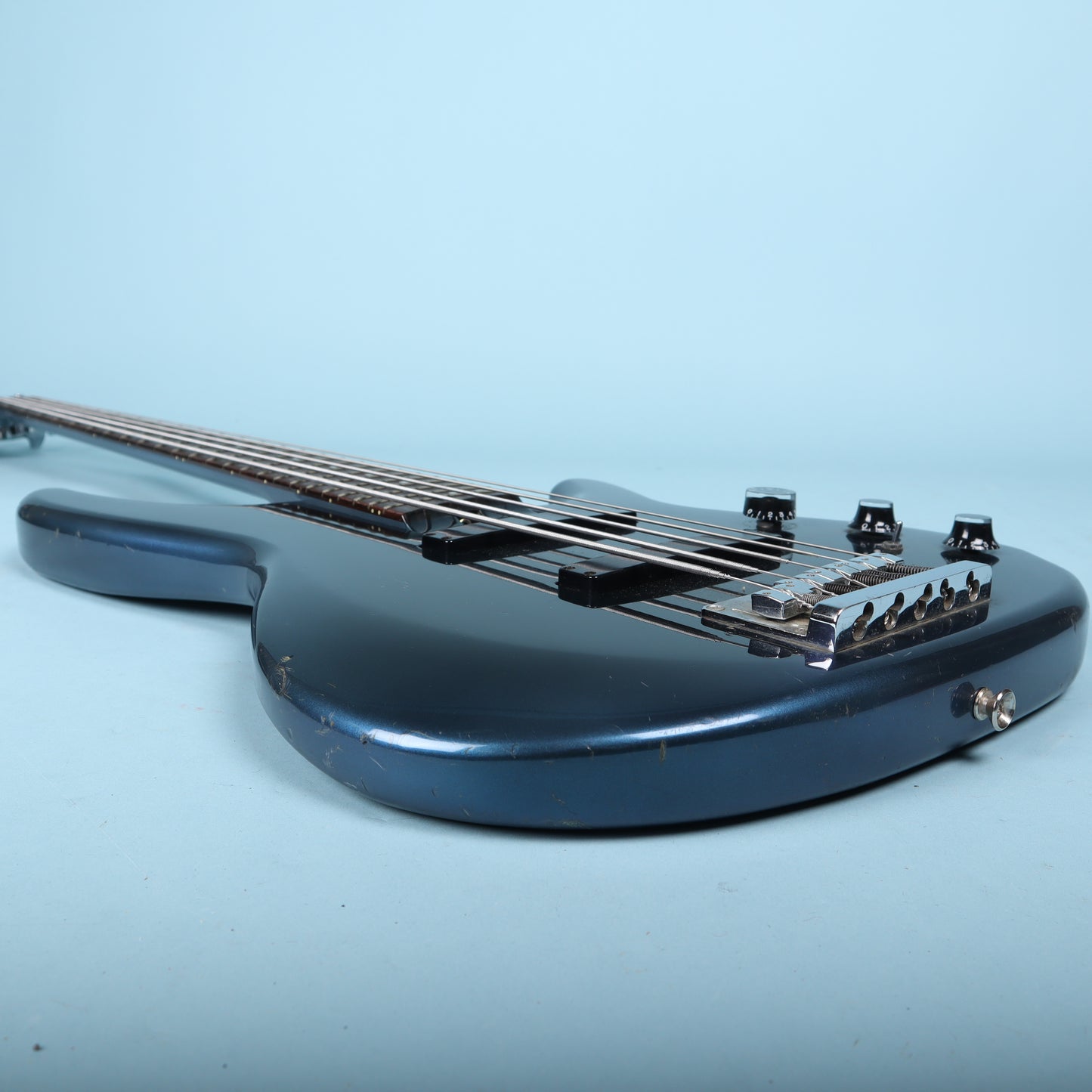 Heartfield by Fender DR-5 Blueburst 5-String Bass Made in Japan