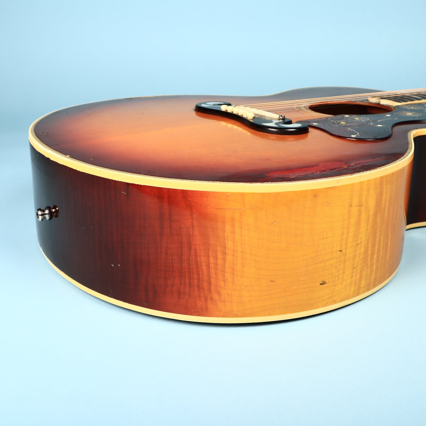 1969 Gibson J-200 (SJ-200) Acoustic – Vintage Sunburst